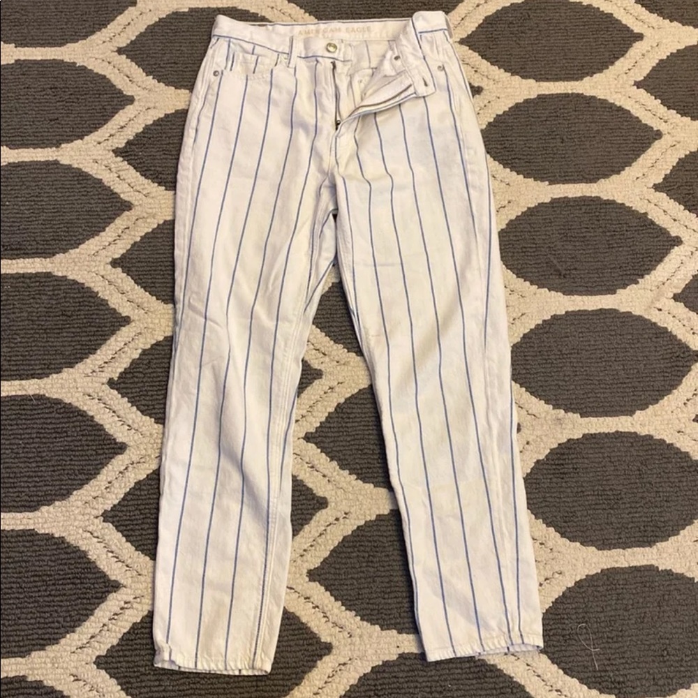 American Eagle mom jeans